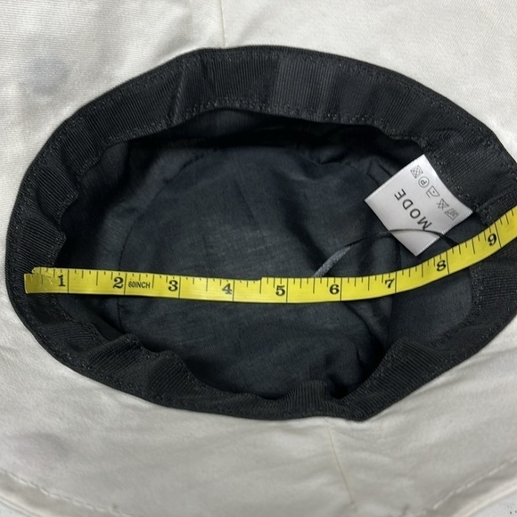 Bucket Hat White with Embroidered Flowers - Picture 5 of 11